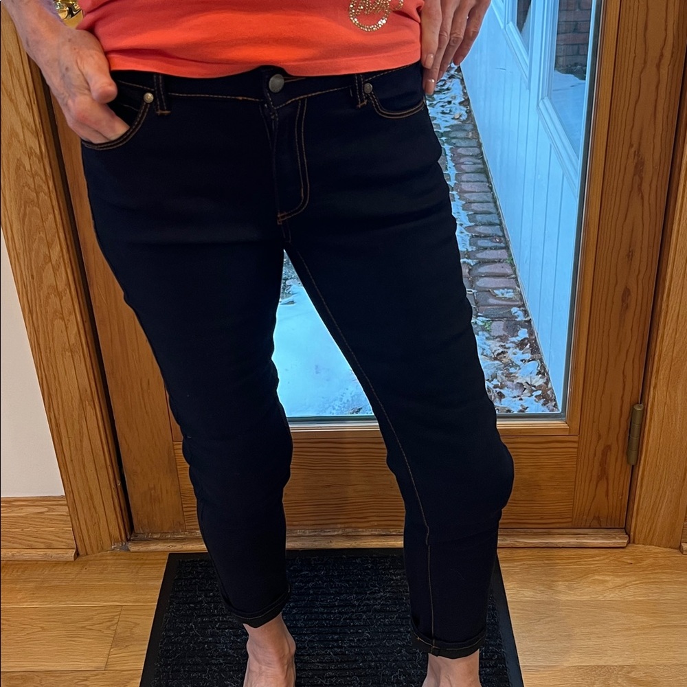 Tahari crop navy jeans
